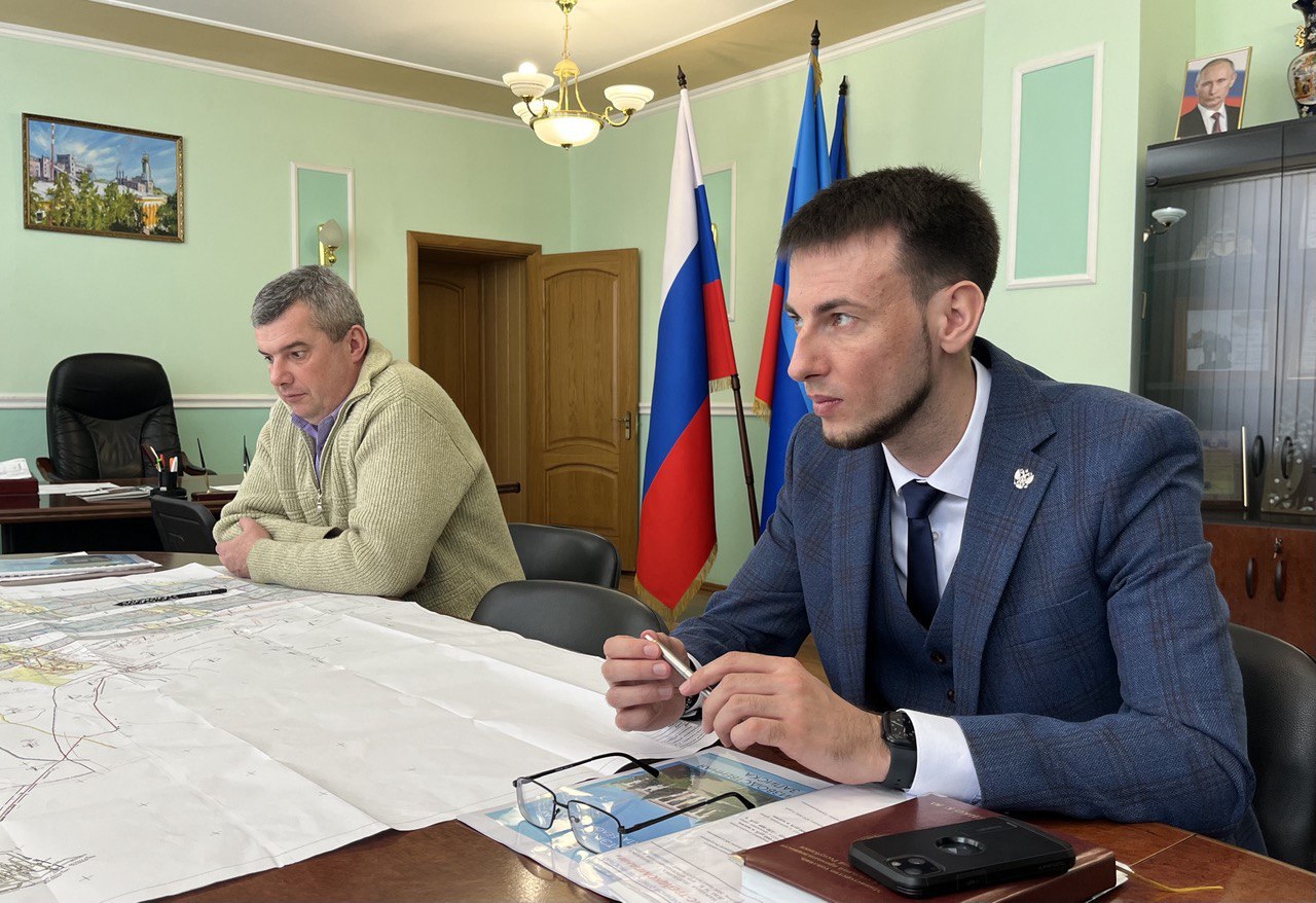 И.о. министра топлива, энергетики и угольной промышленности ЛНР Константин Роговенко провел рабочую встречу с руководством ТЭК «Родина»